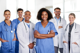 O Instituto IBDSocial transforma o cuidado em uma jornada fluida, unindo atendimento ágil e uma experiência verdadeiramente positiva.